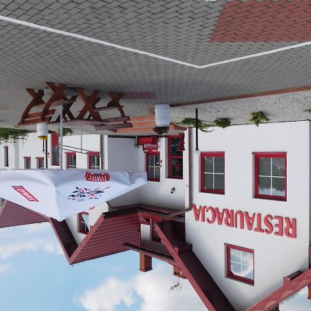Potok 5 Hotel Zloczew Kültér fotó