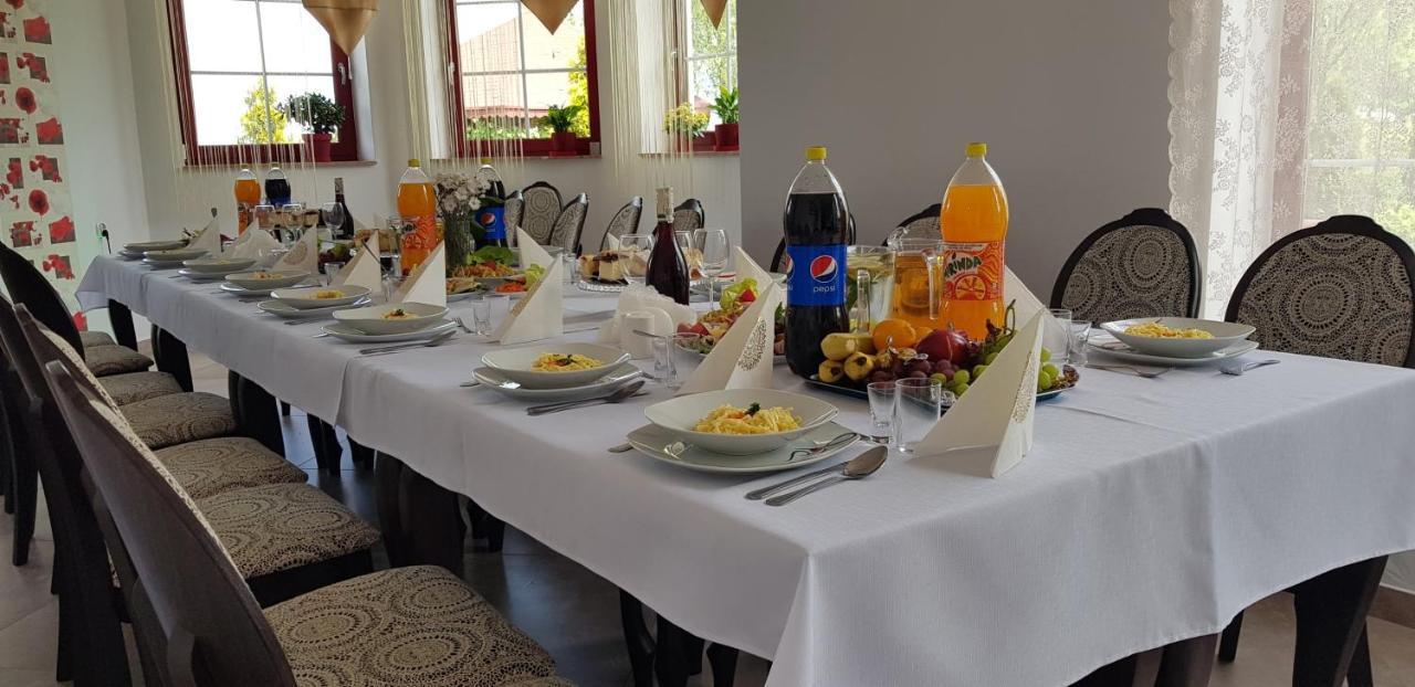 Potok 5 Hotel Zloczew Kültér fotó