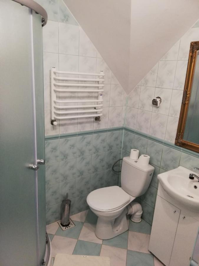 Potok 5 Hotel Zloczew Kültér fotó