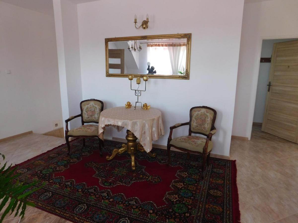 Potok 5 Hotel Zloczew Kültér fotó